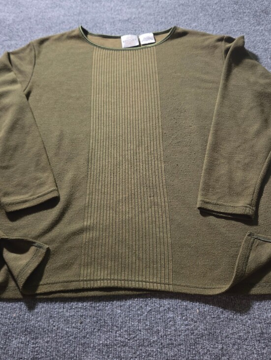 Sweaters - TR Bentley Olive Green Long Sleeve Knit Sweater Medium